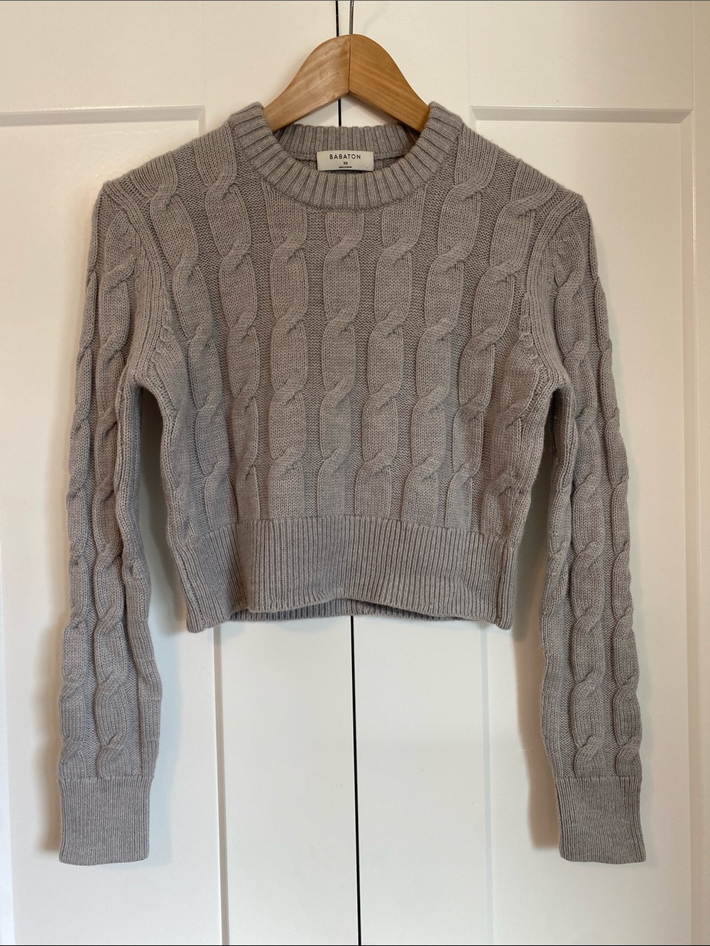 Babaton Cropped Cable-Knit Sweater